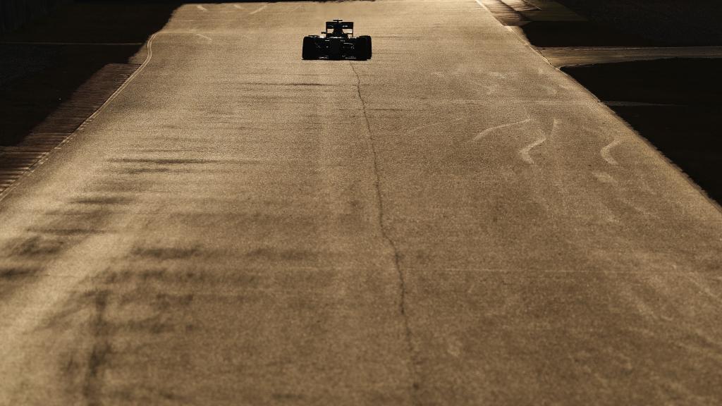 Recta de meta de Montmeló vista desde atrás.