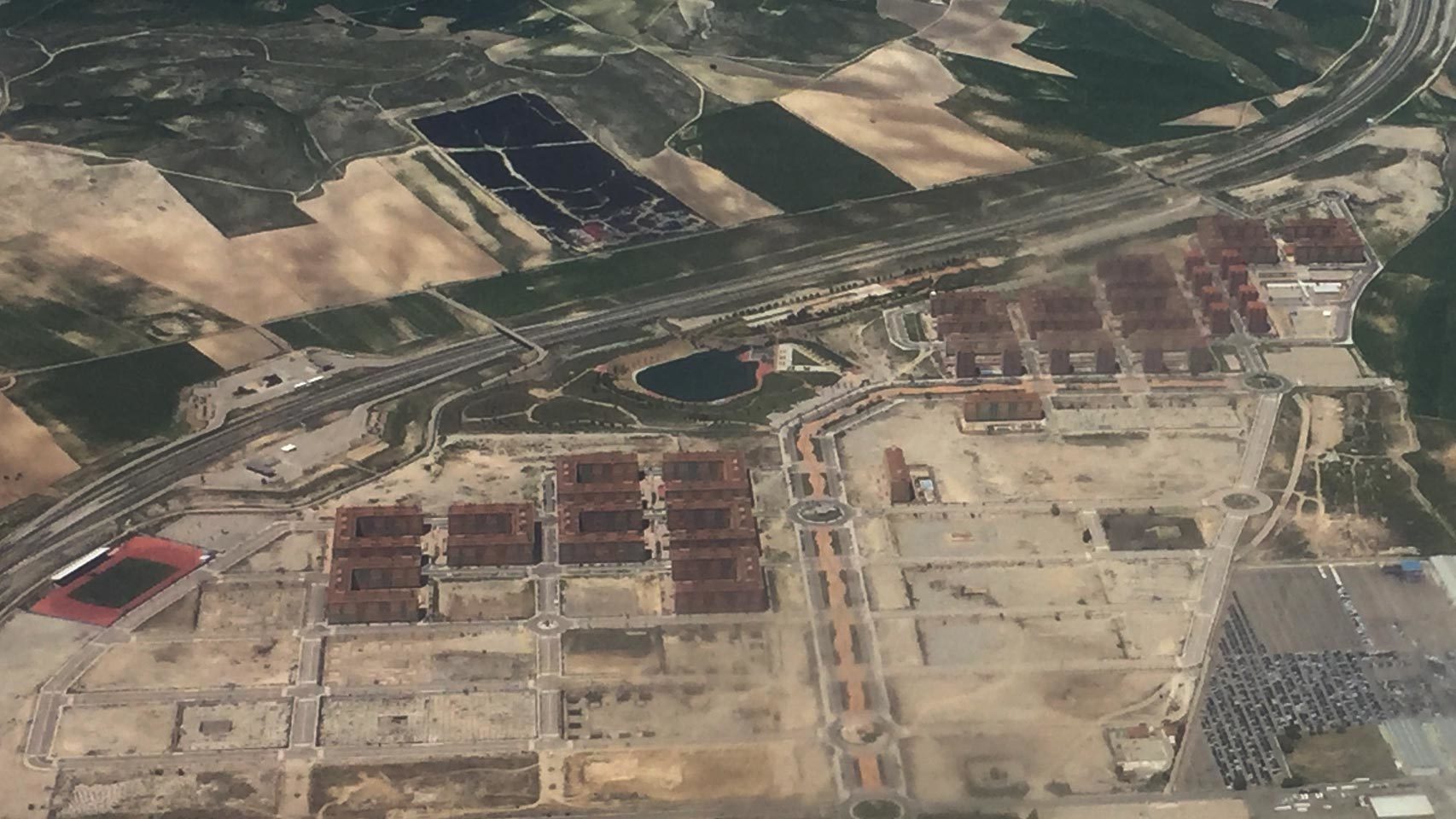 Vista aérea del cementerio de neumáticos