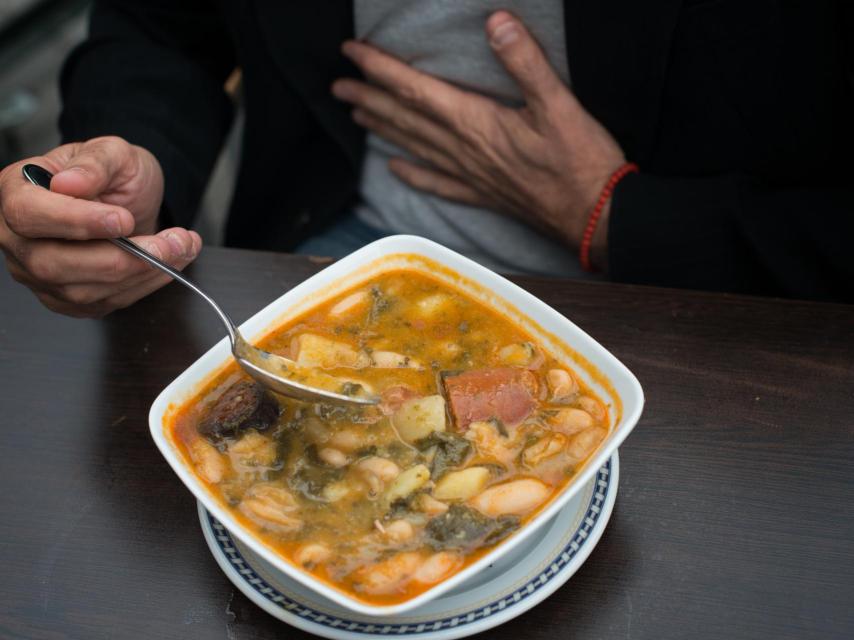 El pote que come Willy Toledo.