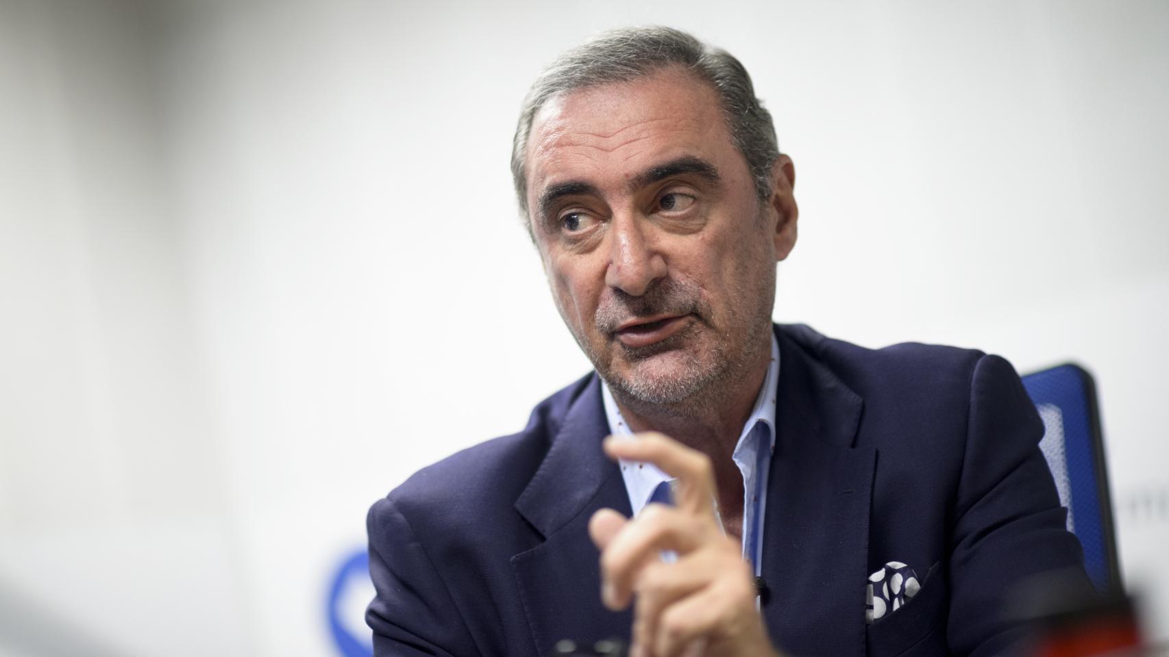 Carlos Herrera nació en Andalucía, pero pasó su juventud en Cataluña.