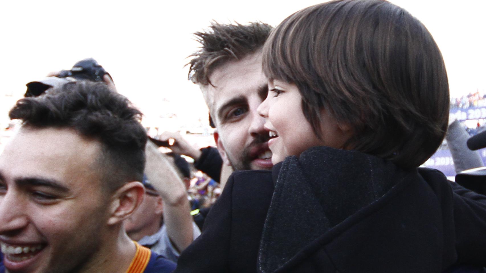 Milán contagiado por la felicidad de su padre