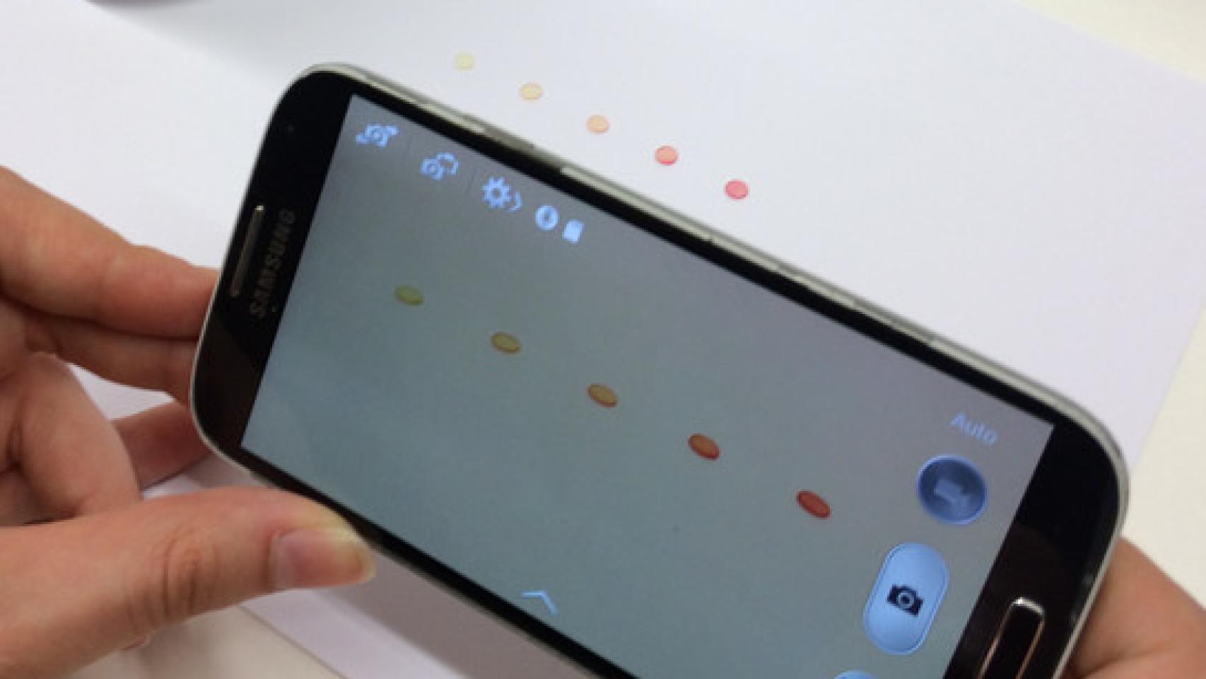 Los sensores cambian de color amarillo a rosa al detectar furfural.