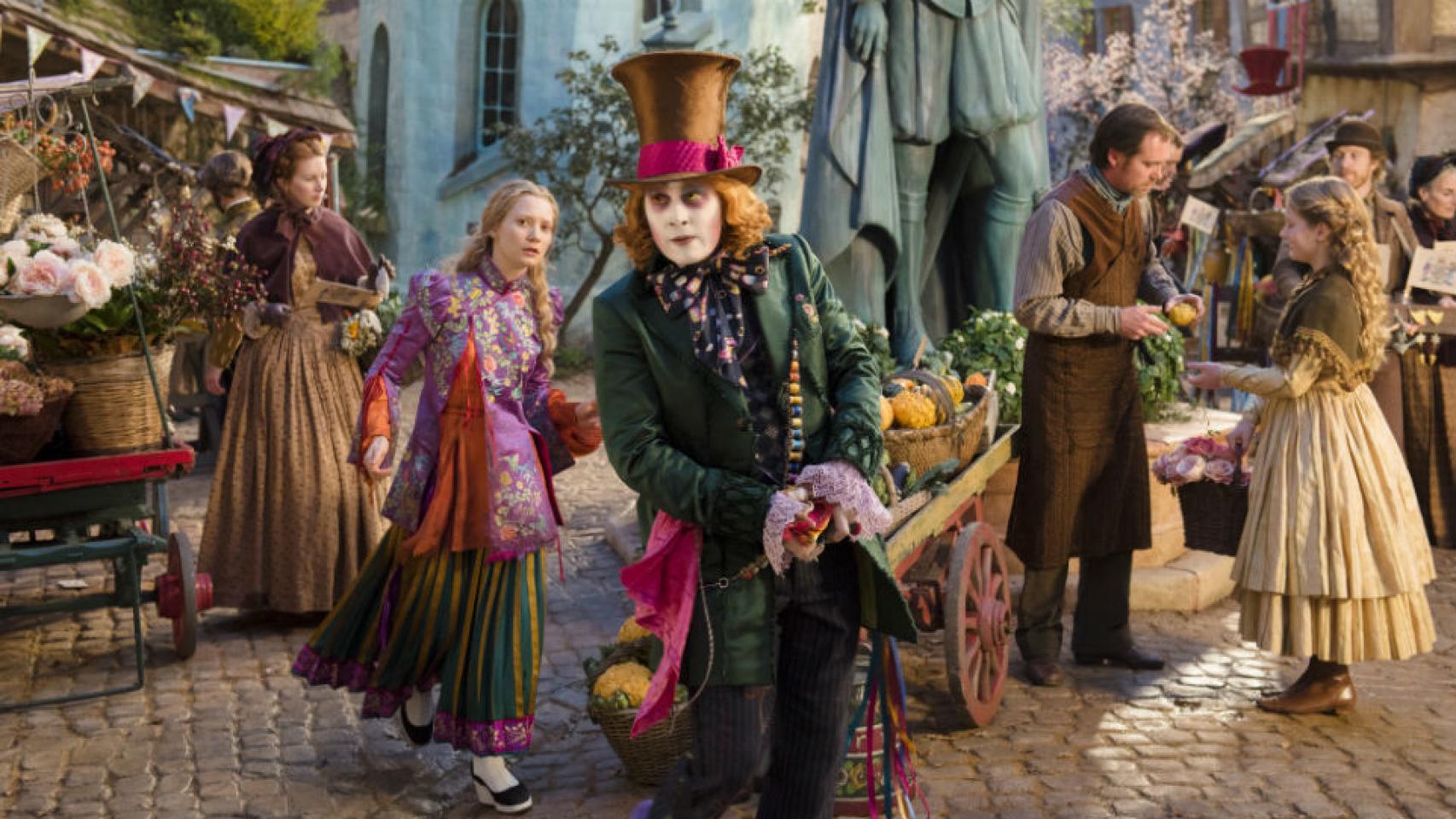 Fotograma de Alicia a través del espejo.