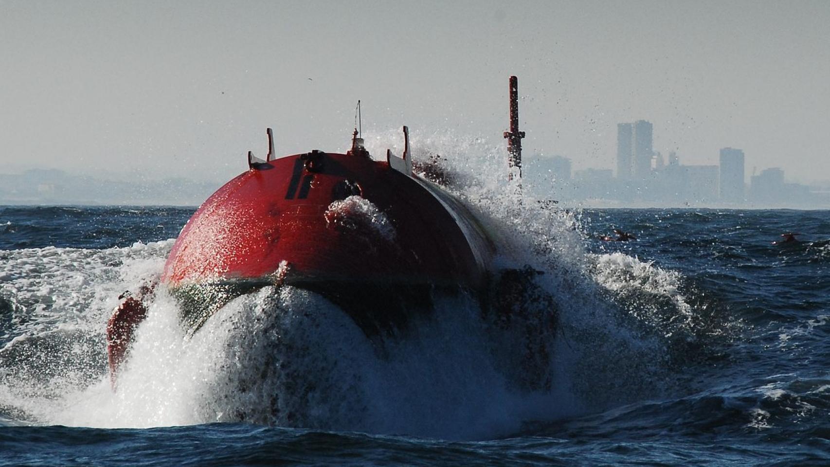 Una de las máquinas Pelamis de generación de energía undimotriz frente a Aguçadoura.