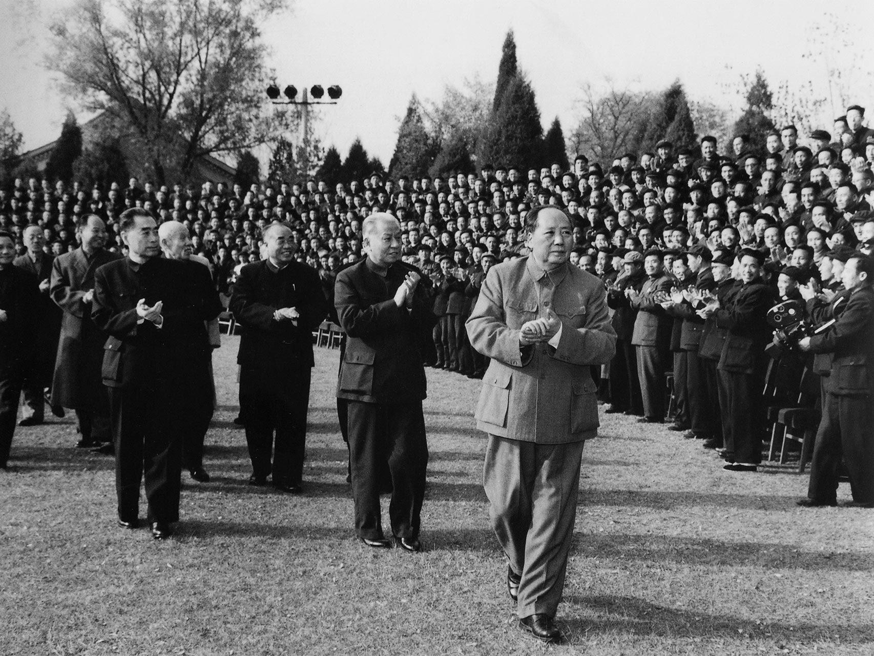 Mao Zedong, Liu Shaoqi, Zhu De and Zhou, en Pekín, en 1963.
