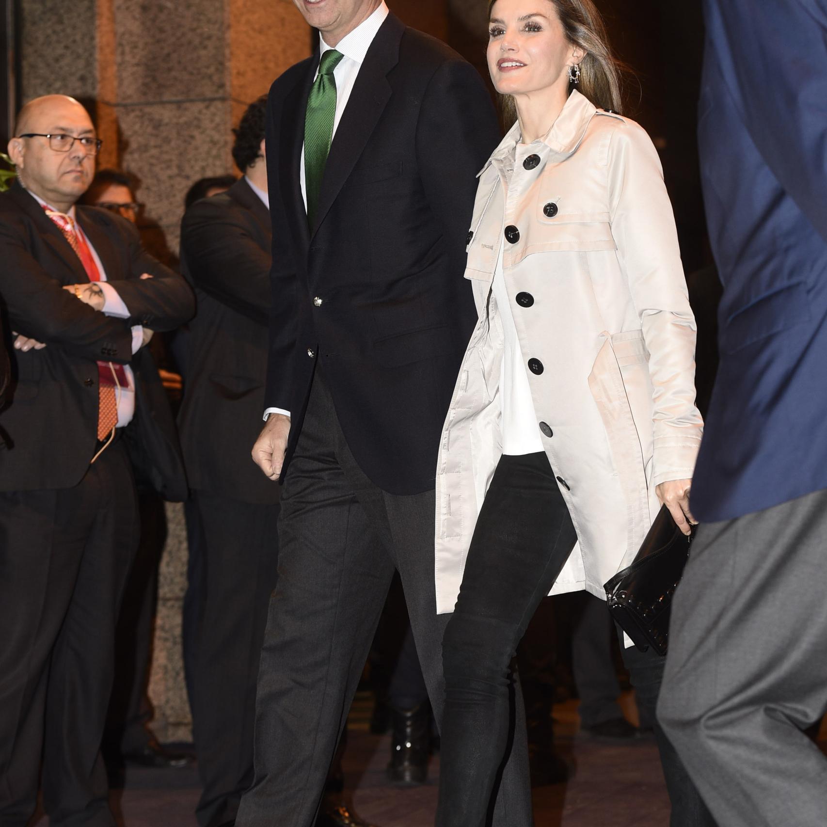 Los Reyes de España llegando a la puerta 0 del Estadio Vicente Calderón