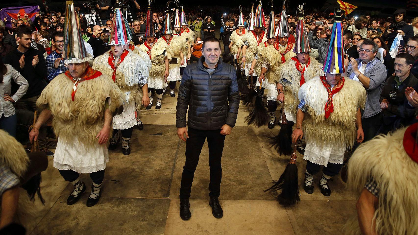 Arnaldo Otegi durante un mitin en San Sebastián