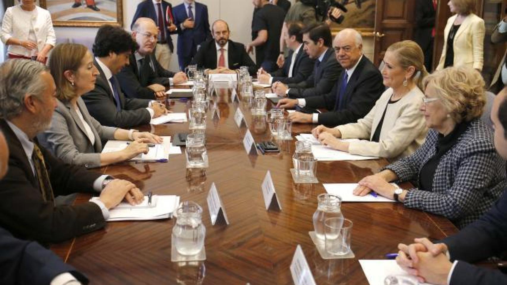 Ayuntamiento, Fomento, Comunidad y BBVA durante la reunión sobre Chamartín.