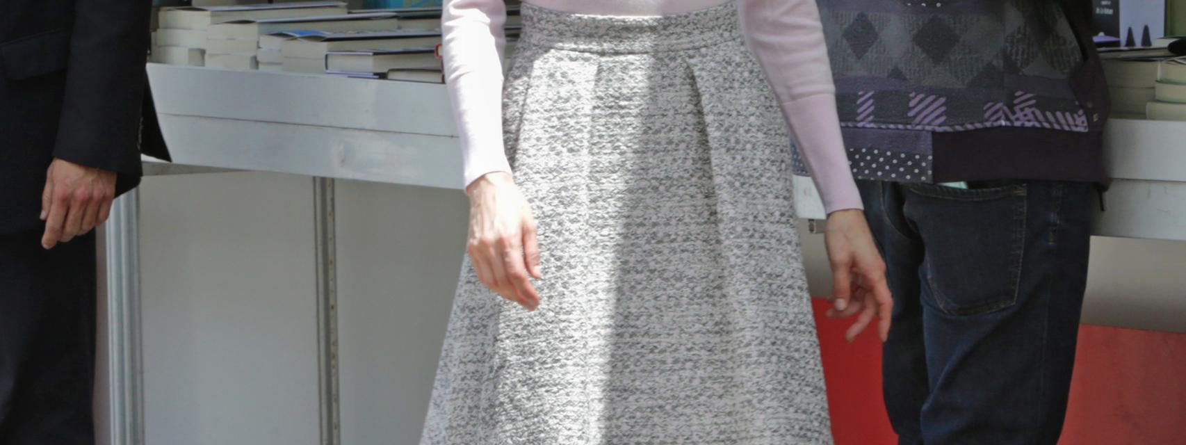 El corte rectilíneo de la melena midi de Doña Letizia