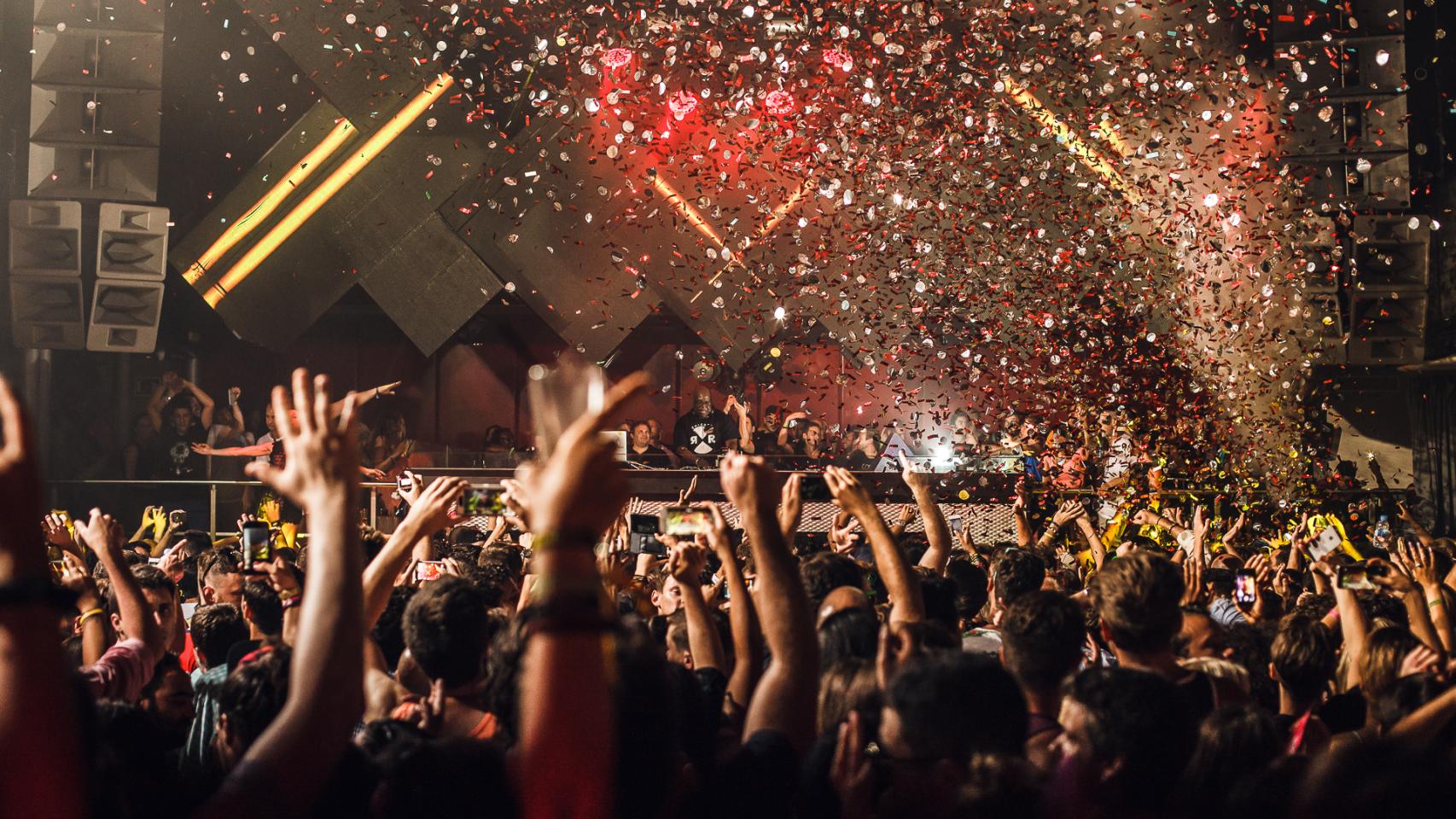 Las fiestas de apertura del club llevan dando años el pistoletazo de salida al verano