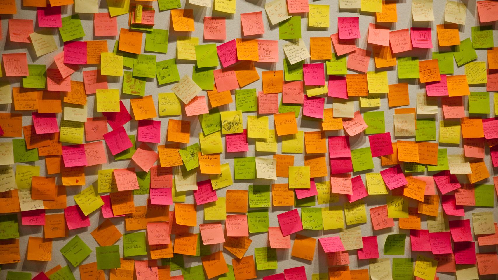 Indundar la pared de notitas con mensajes no sirve para nada.