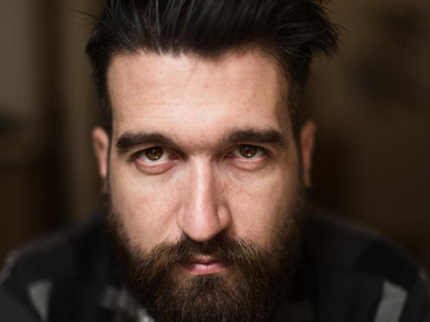 El artista Aitor Saraiba.