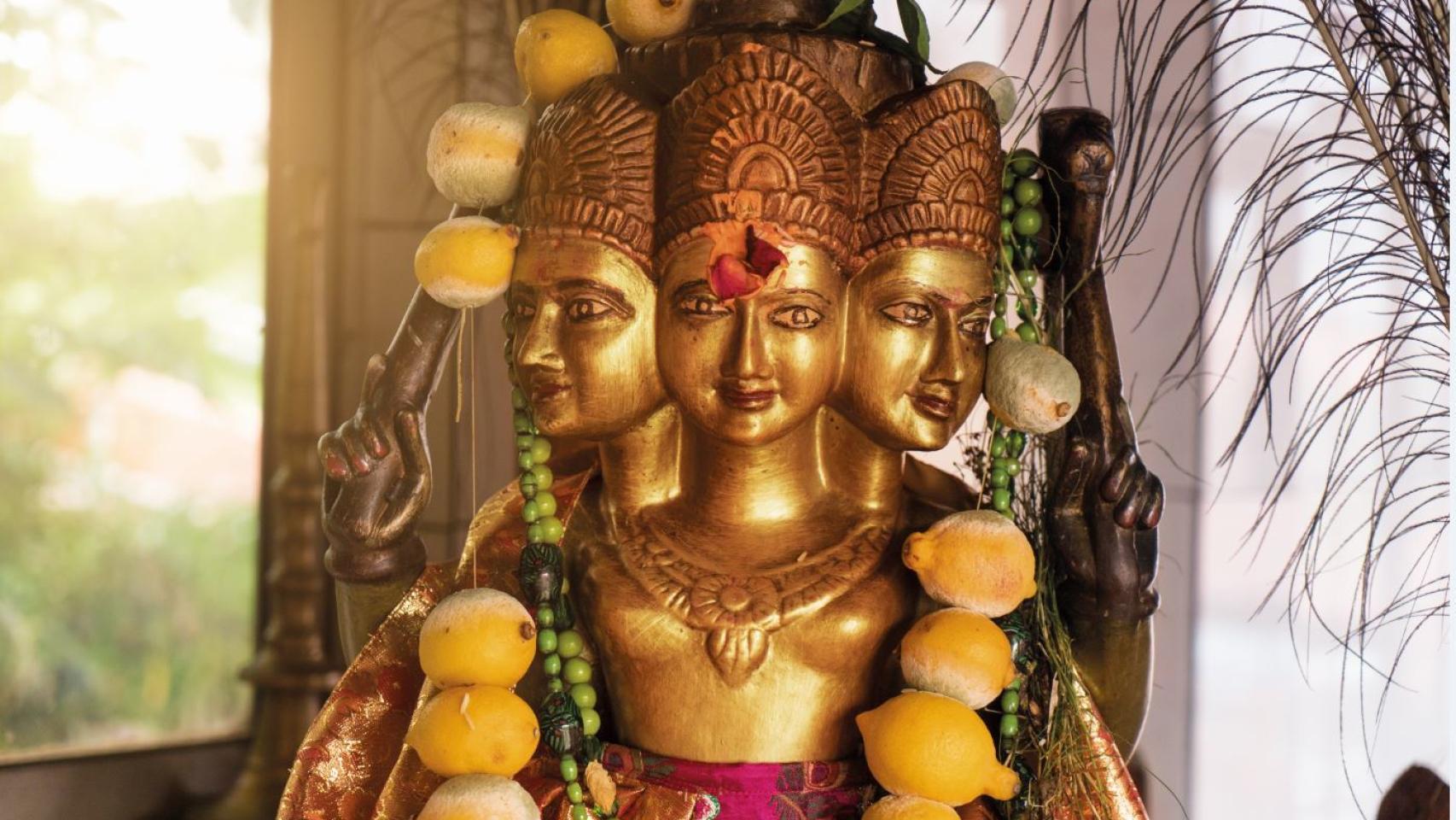 Grand Bassin, lago sagrado para los hindúes, está lleno de espiritualidad y misterio.