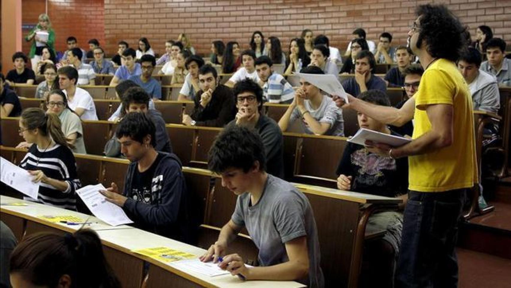 Más de 400.000 estudiantes realizarán la Selectividad a partir del día 6