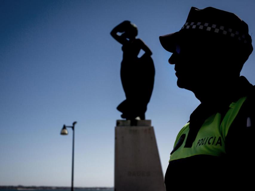 La policía gaditana cree que Kichi no es digno de ser su jefe.