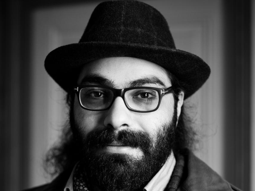 El artista sirio Hamid Sulaiman presenta su primera novela gráfica.