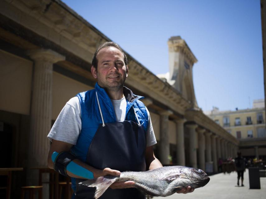 Antonio Correro, pescadero y portavoz de la Asociación de Detallistas de Mercados de Cádiz