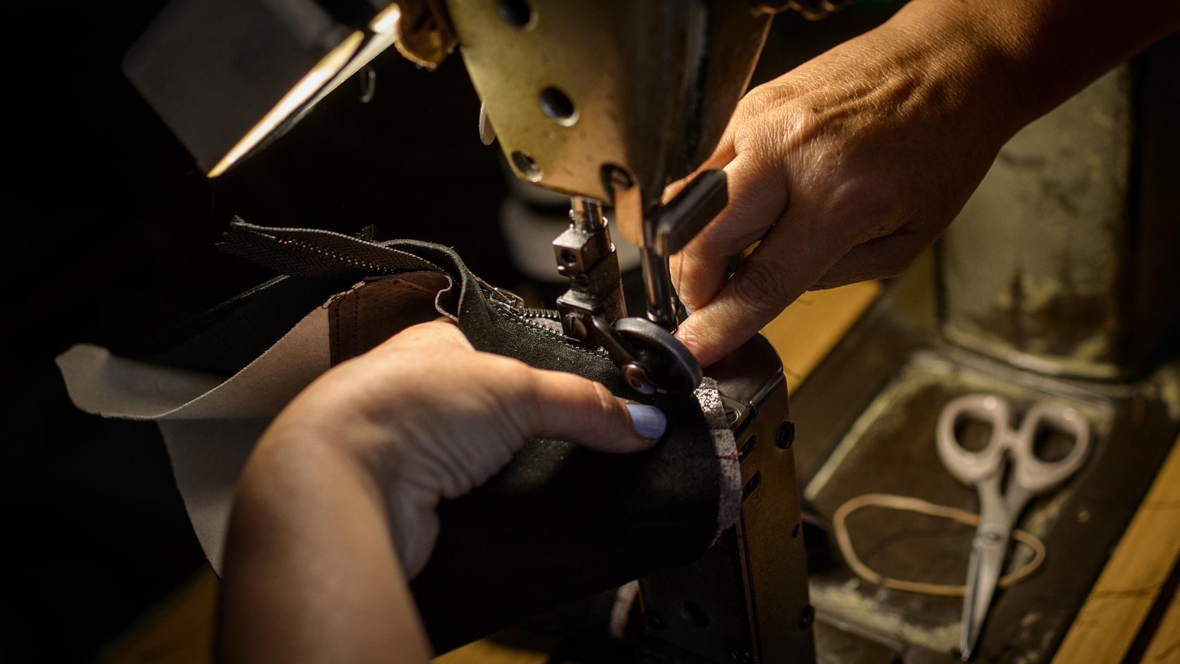 La máquina que emplean las aparadoras.