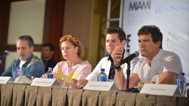 Agatha Ruiz de la Prada y Antonio Banderas en la rueda de prensa de la Miami Fashion Week