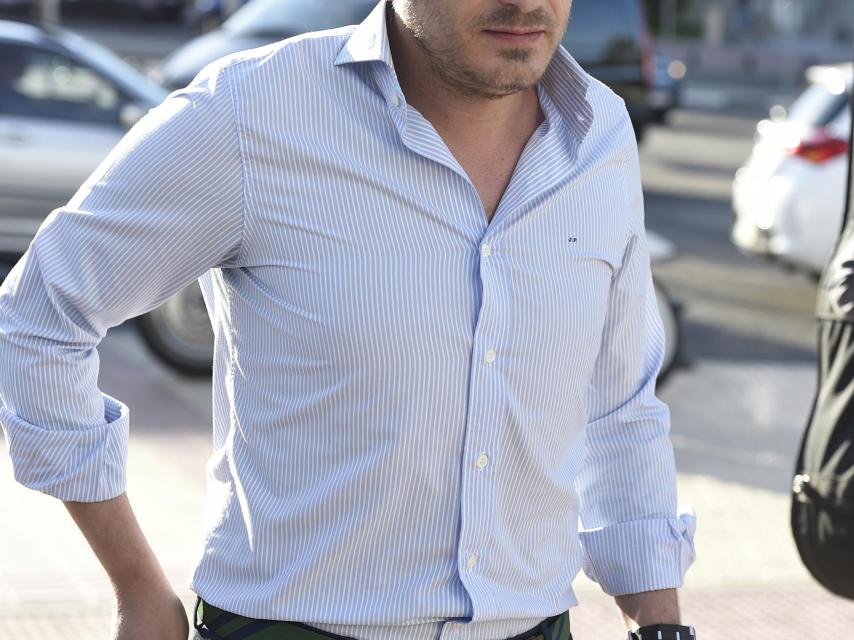 El cantante Juan Peña ha cantado durante la misa funeral