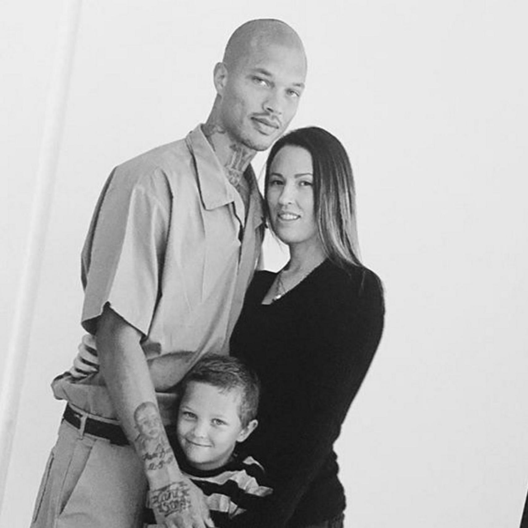 Jeremy, su mujer y su hijo