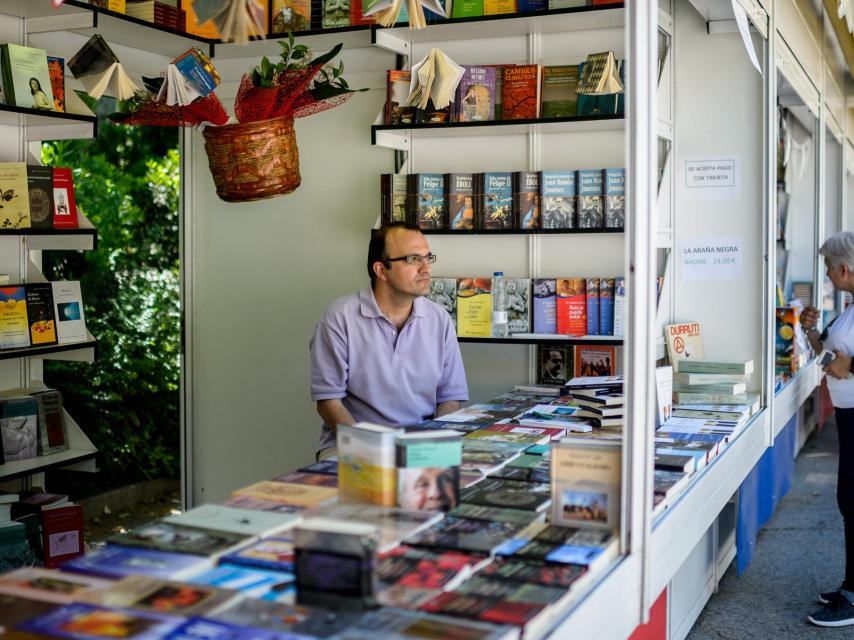 El autor Pedro Bustamante.