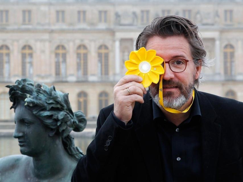El artista danés Olafur Eliasson, en la presentación de su pieza monumental.