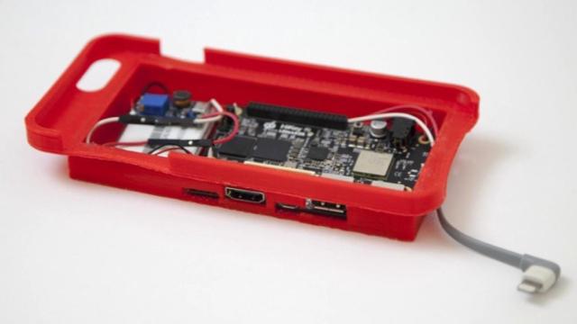 Esta es la funda que puede acabar con la discusión iOS-Android.