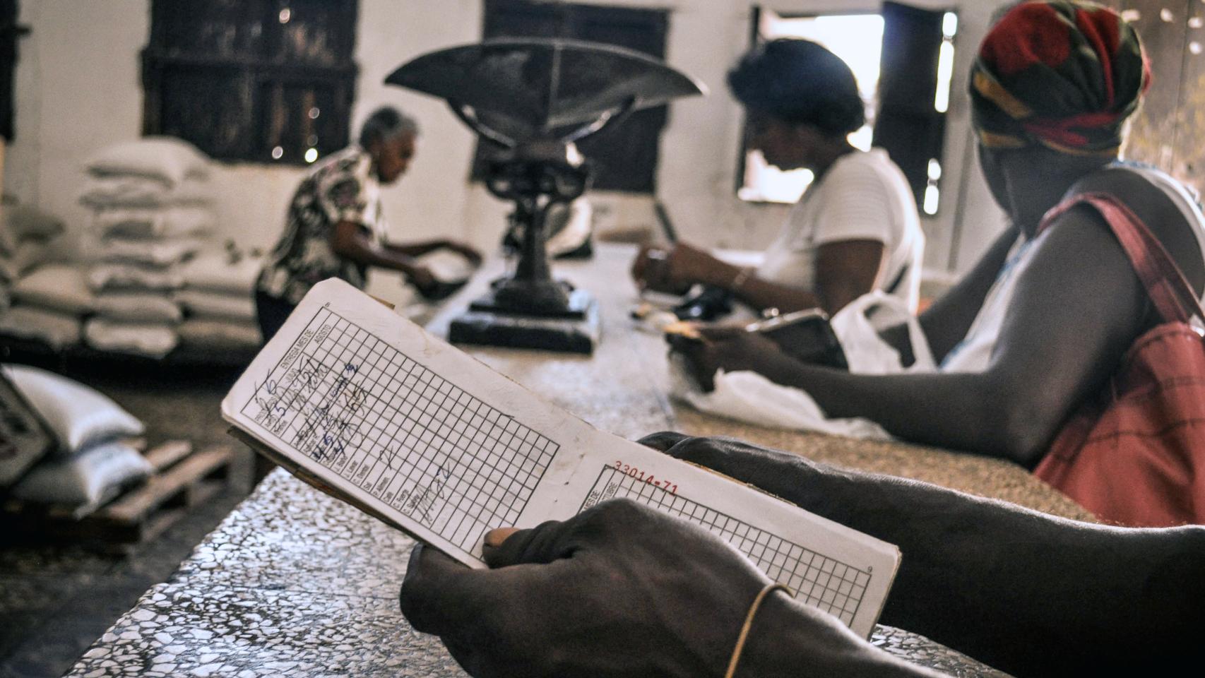 La libreta de racionamiento no incluye la carne de res.