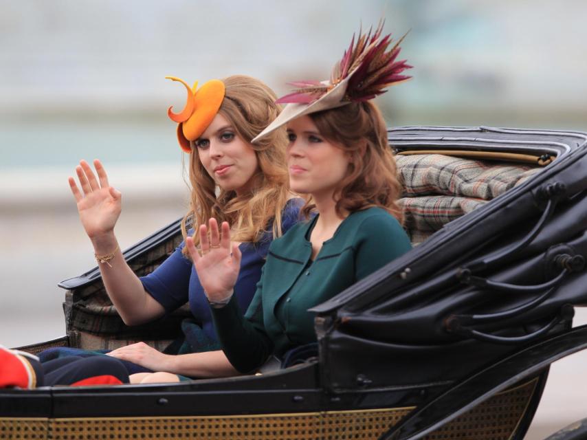 Las princesas Beatriz y Eugenia de York