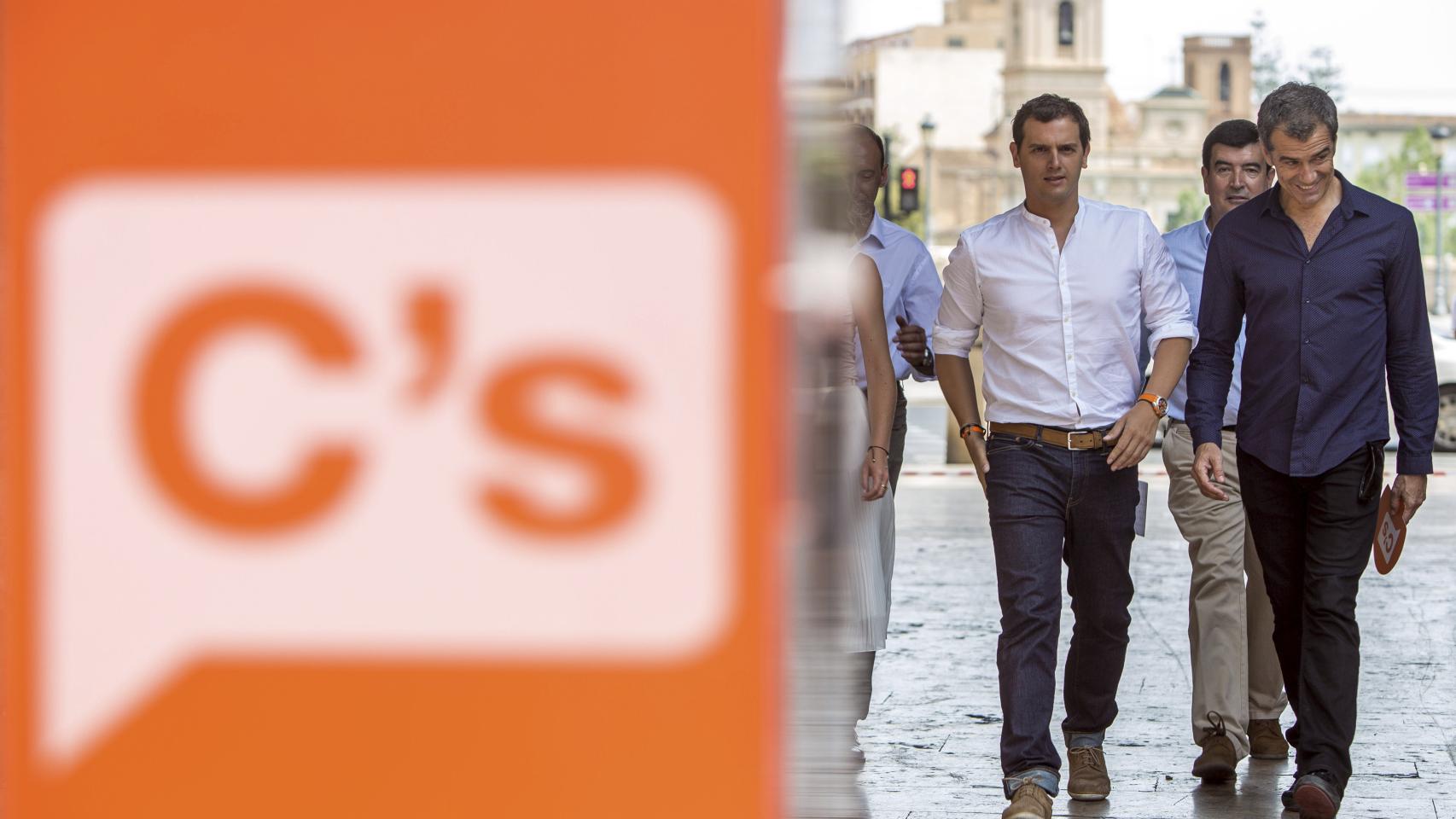 El líder de C´s, con Toni Cantó en Valencia.