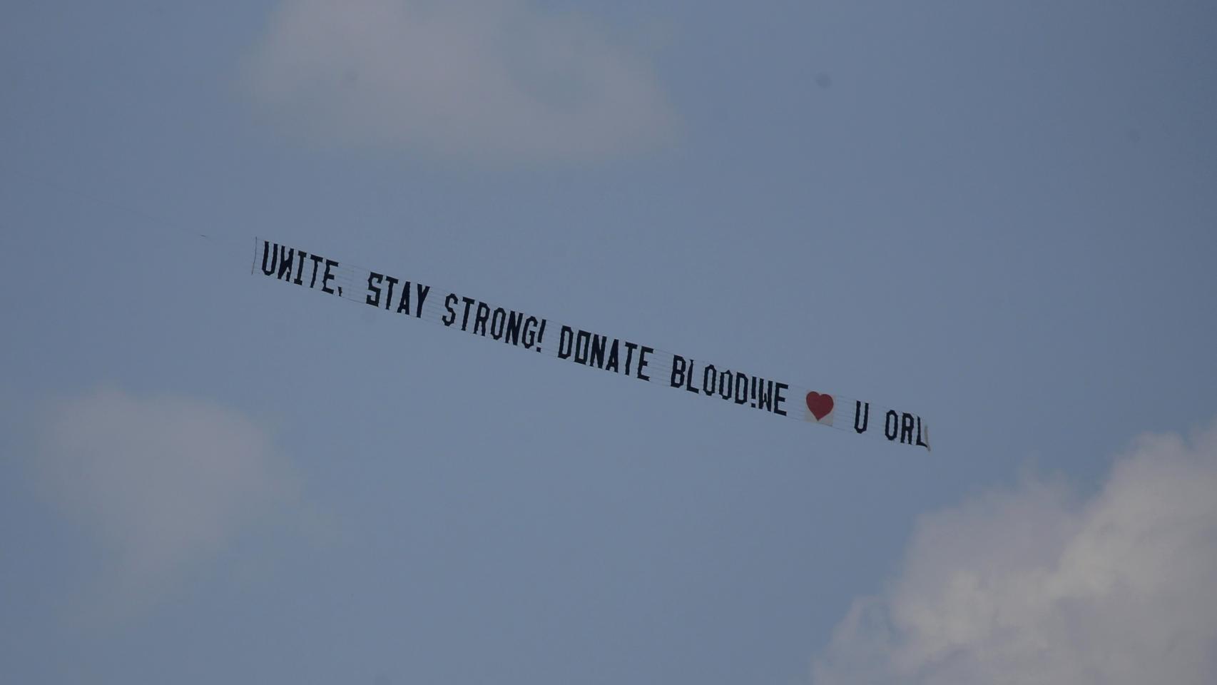 Mensaje ayer en el cielo de Orlando.