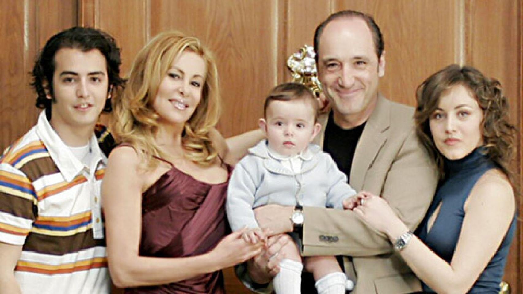 La actriz en la exitosa serie 'Ana y los 7'