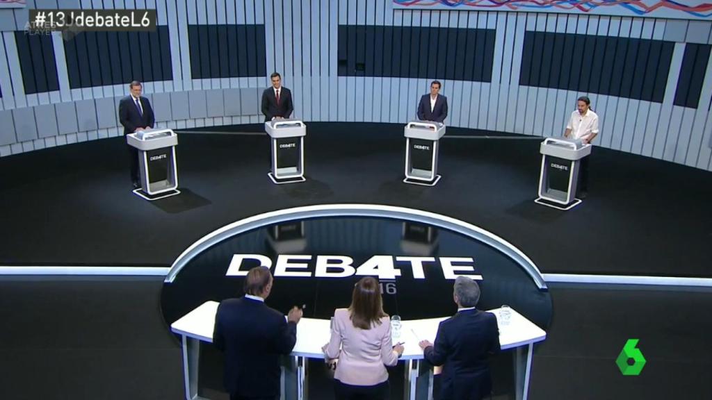 Un aburrido debate a cuatro que se quitó el corsé y se puso el cabestrillo