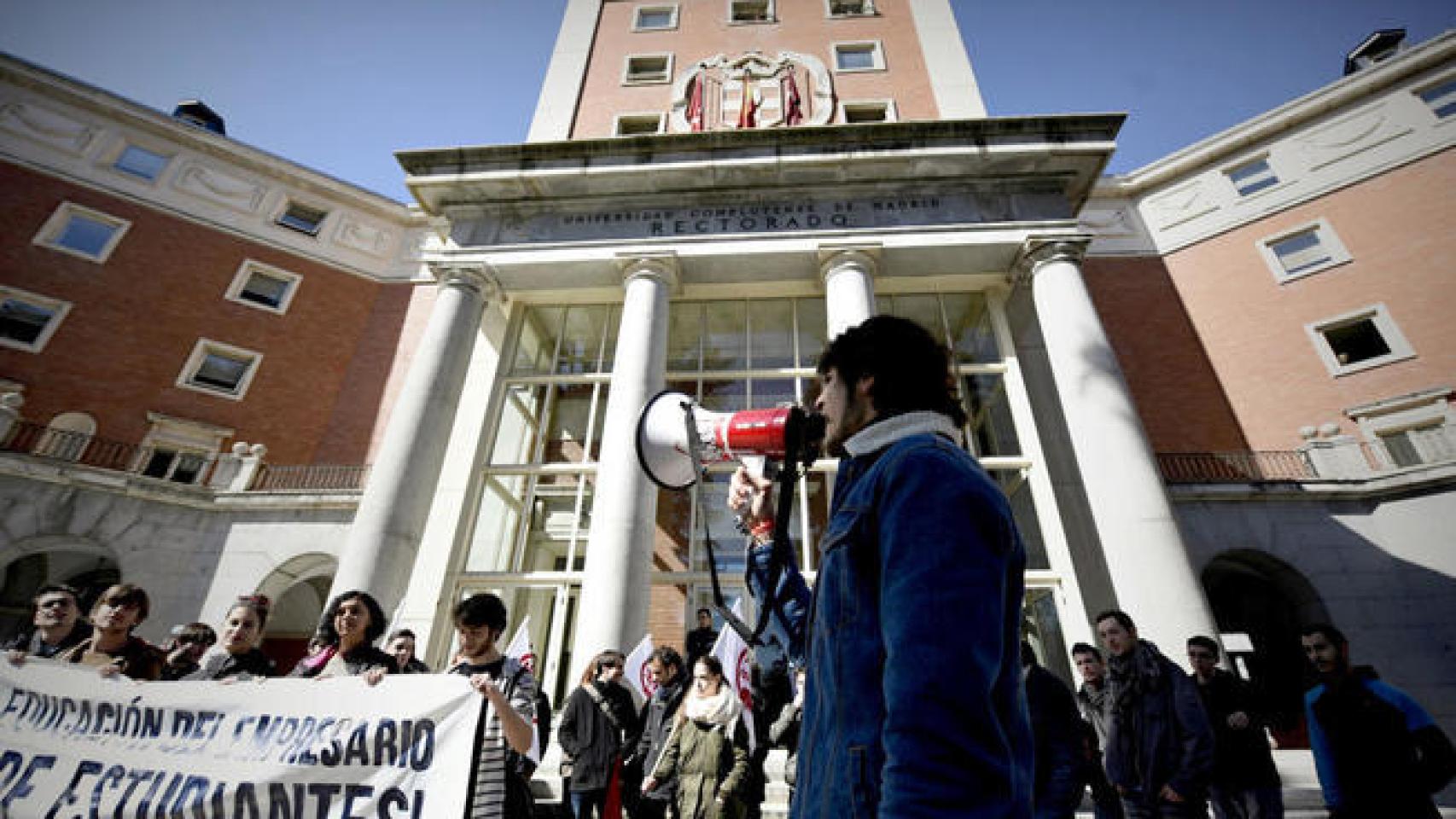 Con el nuevo plan, la emblemática Facultad de Filosofía compartiría espacio con Filosofía