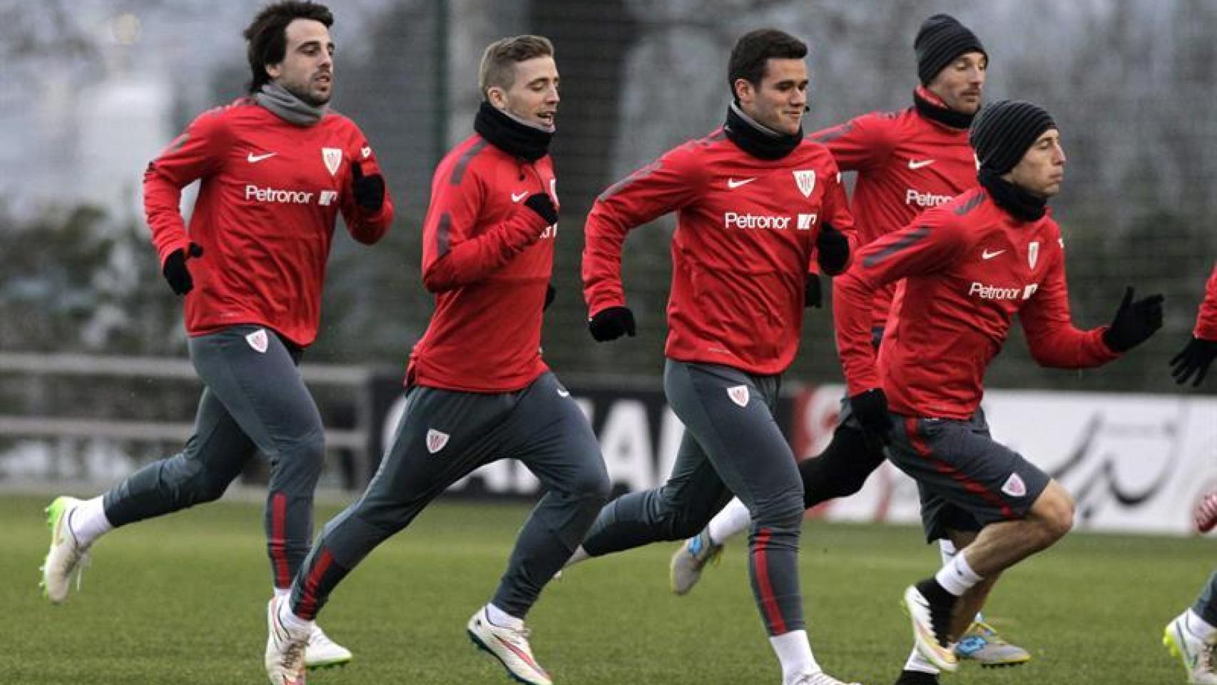 Muniain, entrenando con sus compañeros.