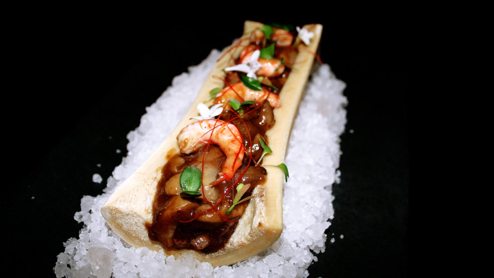 Tuétano La Finca, langostinos y setas, de Quince Nudos.