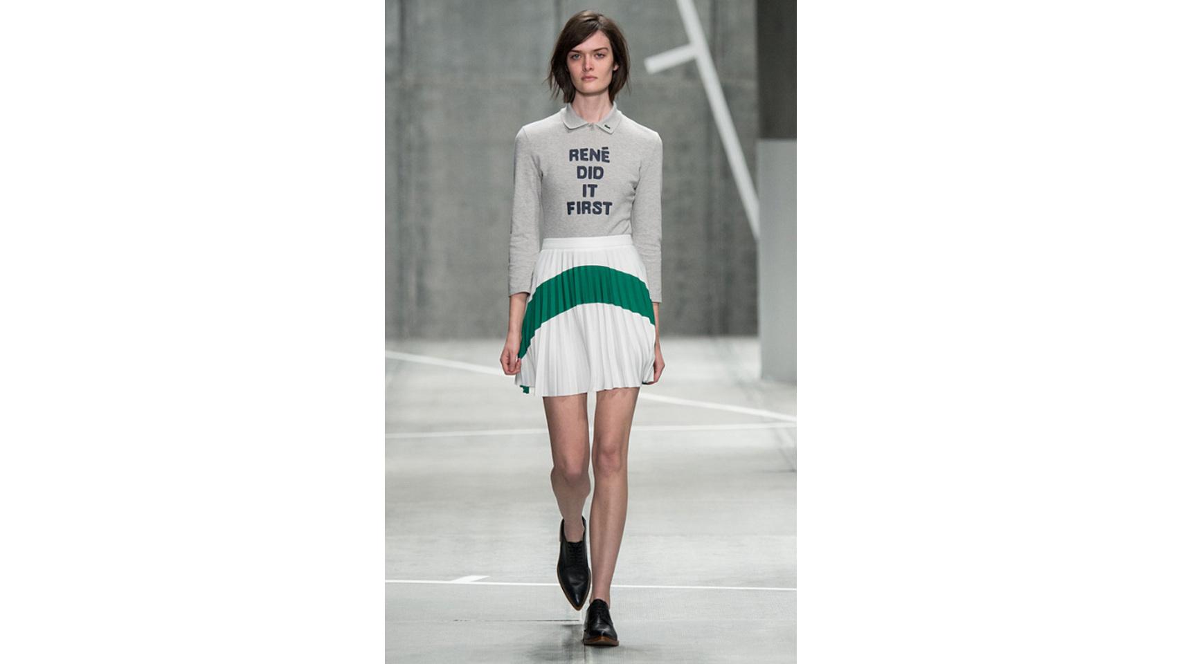 Como dice la camiseta que lleva la modelo: René (Lacoste) lo hizo primero.