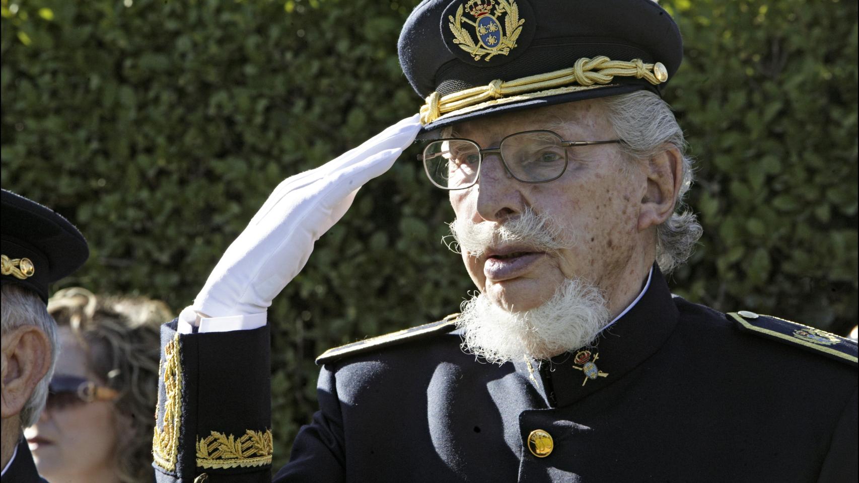 Leandro de Borbón recibió el fajín de General de los Reales Tercios de España