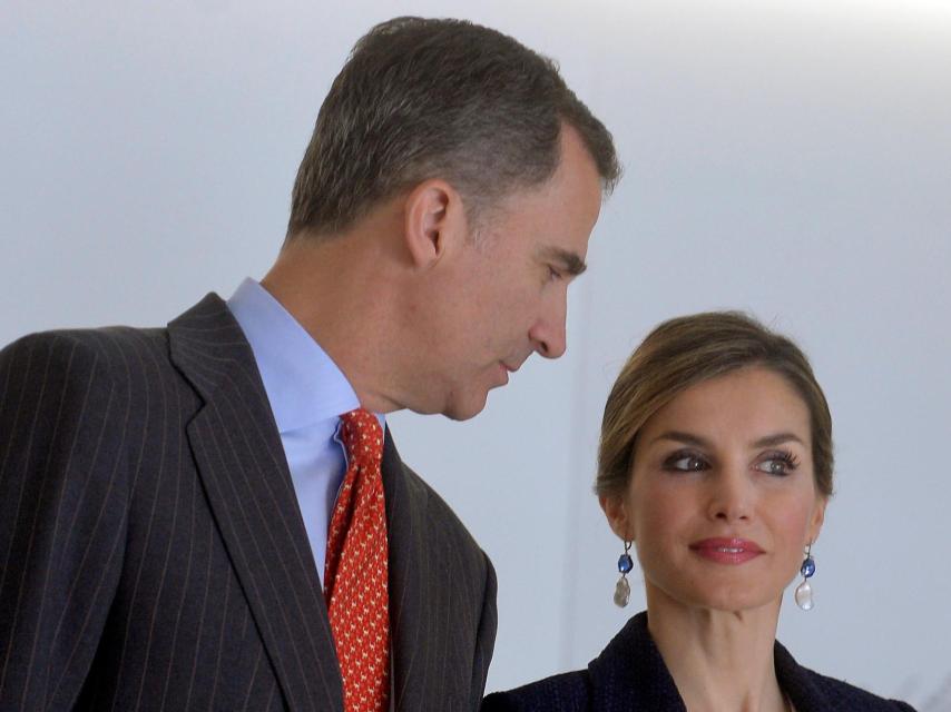 Los reyes, durante un acto en el Museo San Telmo de San Sebastián.