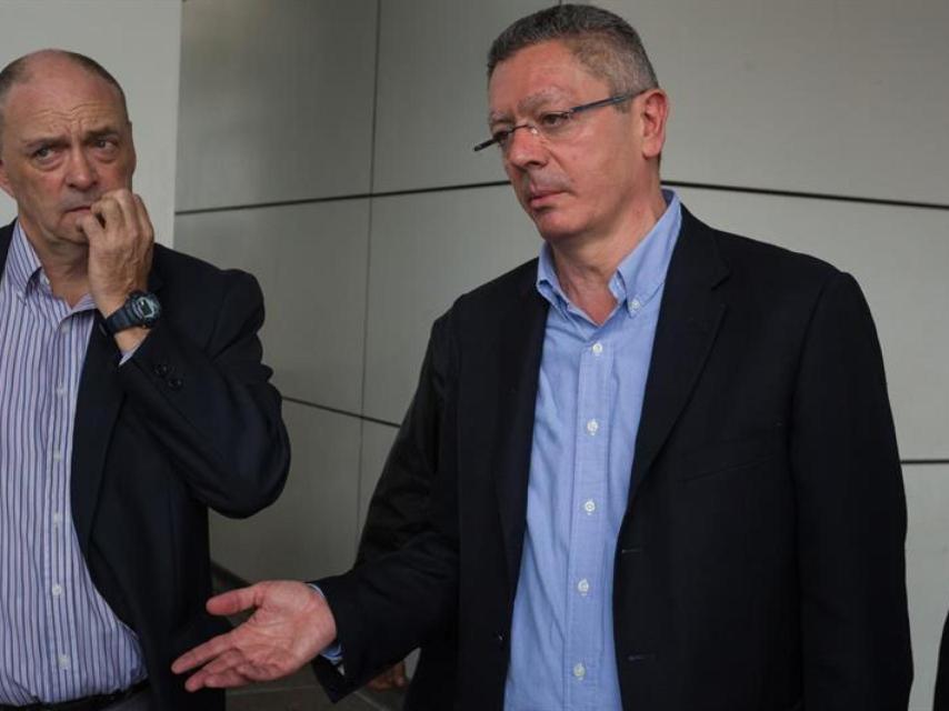 Ruiz- Gallardón a su llegada a Caracas el domingo para asistir a la defensa de Leopoldo López.