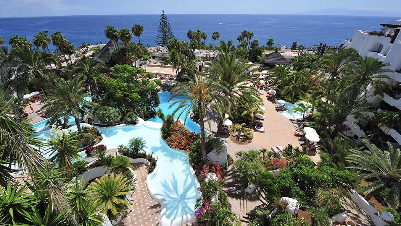 Vista Aérea del Hotel Jardín Tropical (Tenerife).