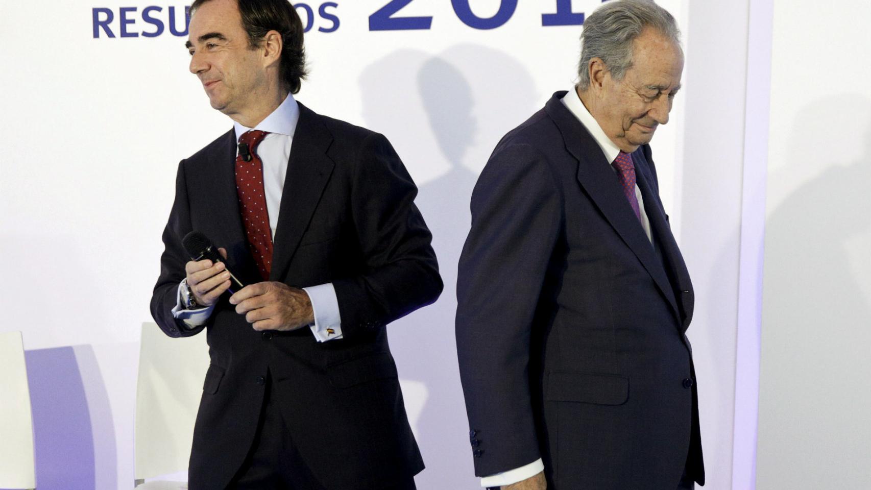 Juan Miguel Villar Mir de Fuentes junto a su padre, Juan Miguel Villar Mir.