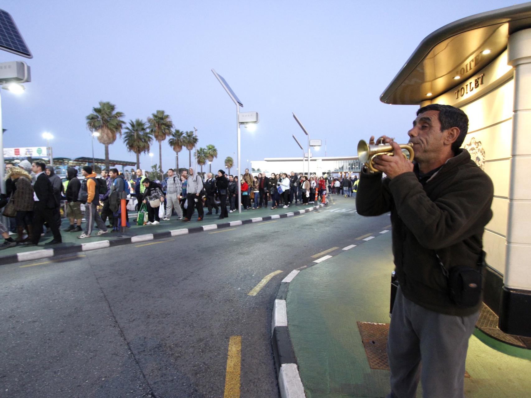 El miedo a que la relación de frontera se recrudezca impera en Gibraltar y alrededores.