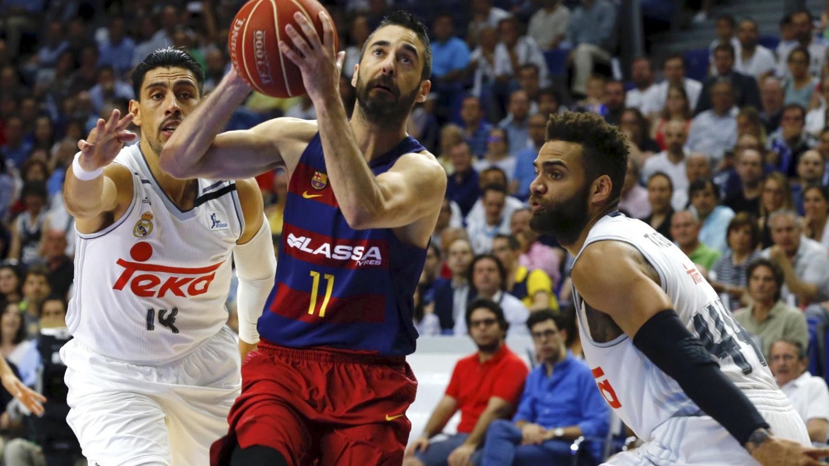 Navarro firmó un -3 de valoración en el tercer encuentro de la final ante el Real Madrid.
