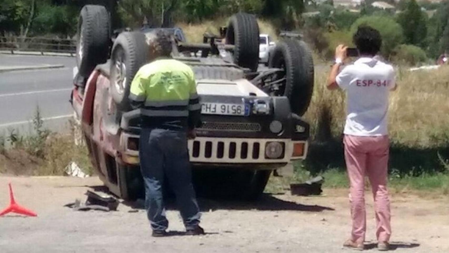 Imagen del coche siniestrado de Jesús Quintero