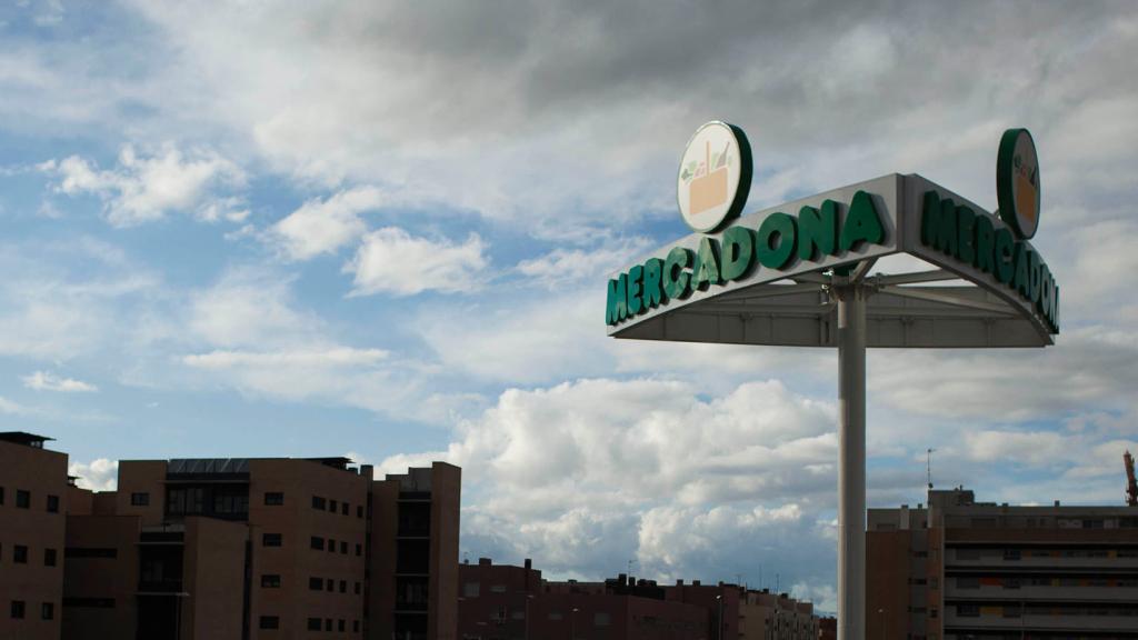 Un cartel de Mercadona