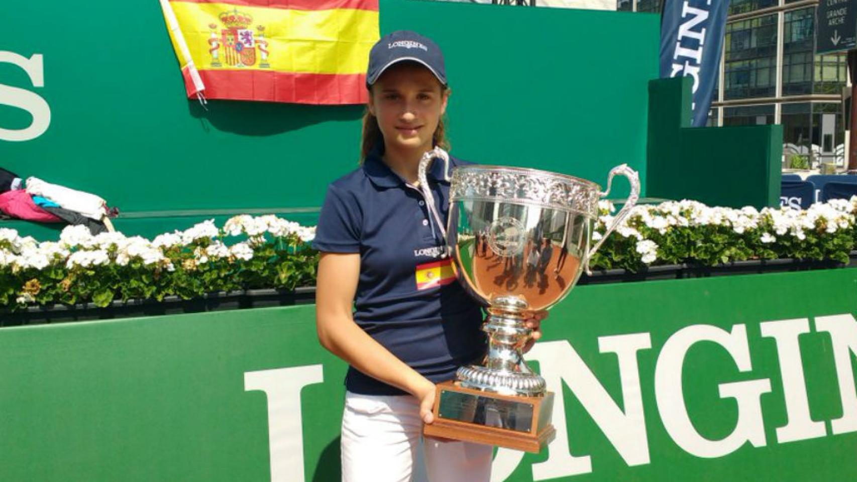 La tenista almeriense, tras vencer en la final de Roland Garros.