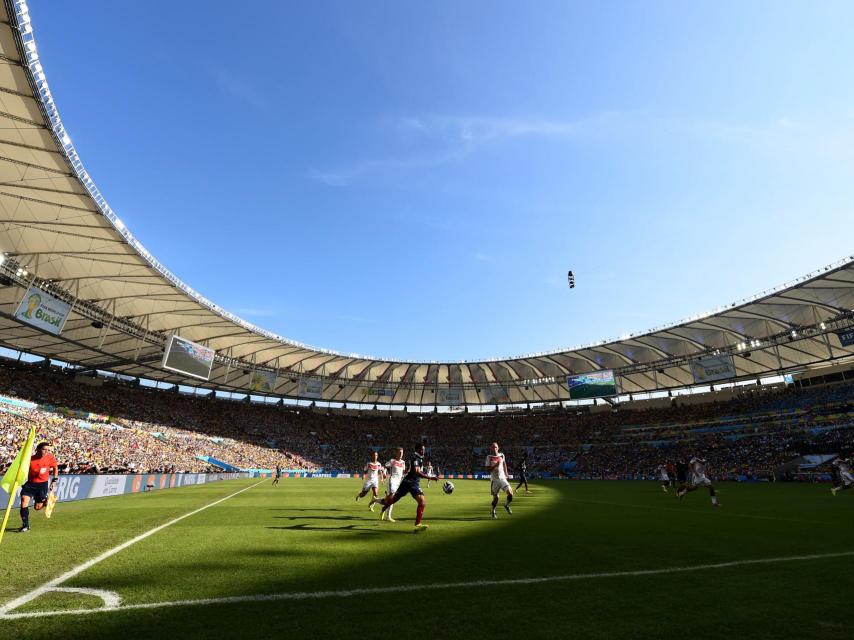Maracaná durante un partido de fútbol.