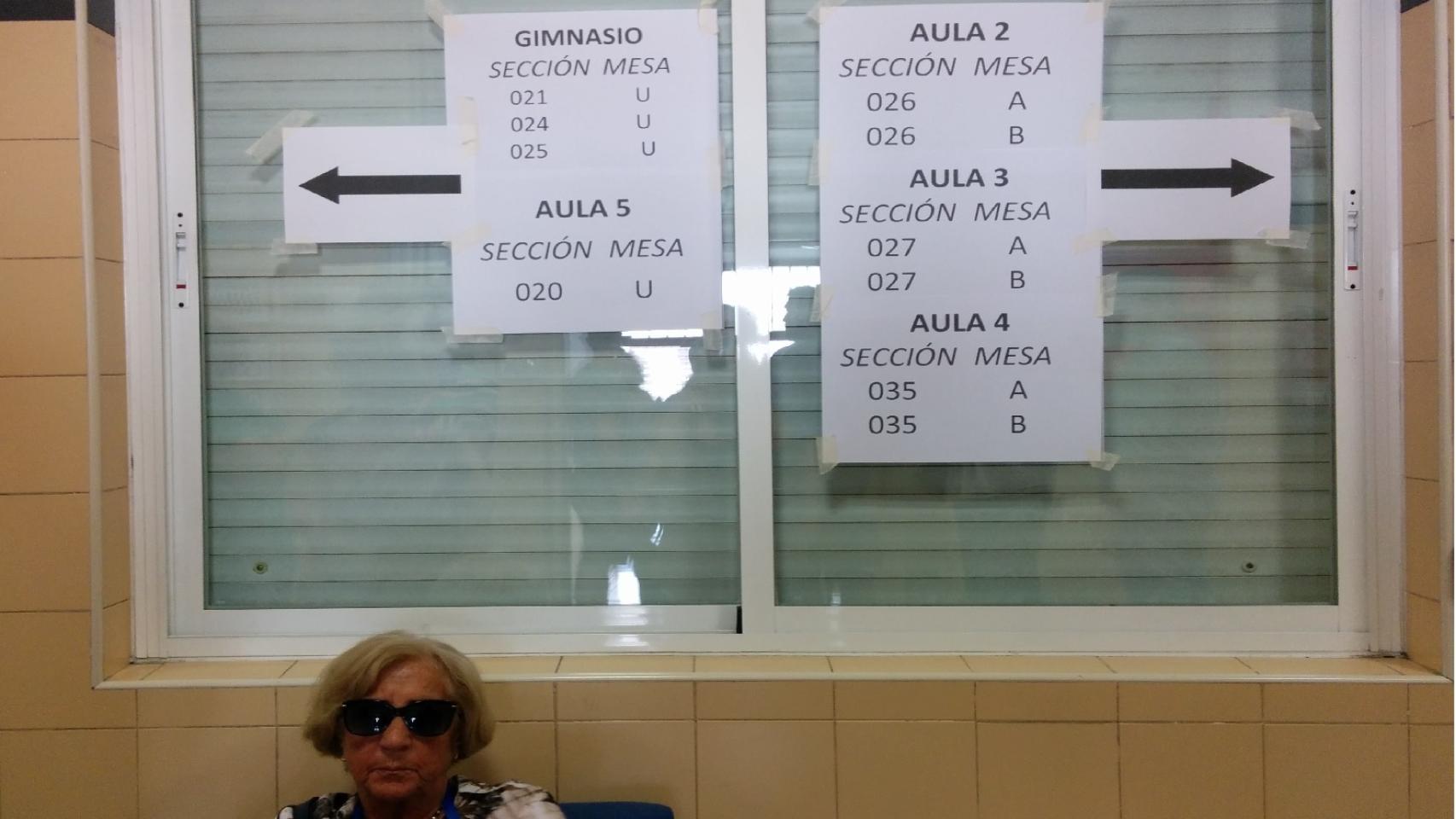 Los carteles para mirar las mesas